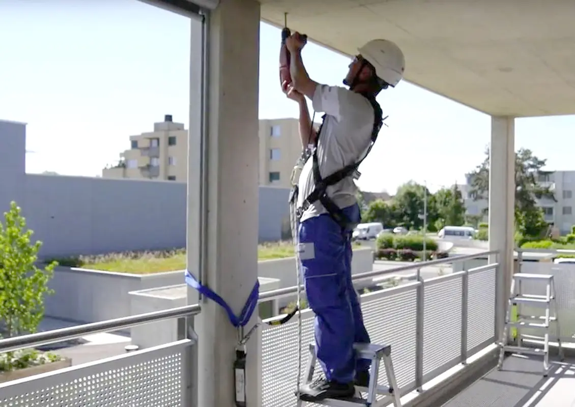 Lehrberuf Montagepraktiker/Montagepraktikerin Sonnenschutz und Storentechnik EBA