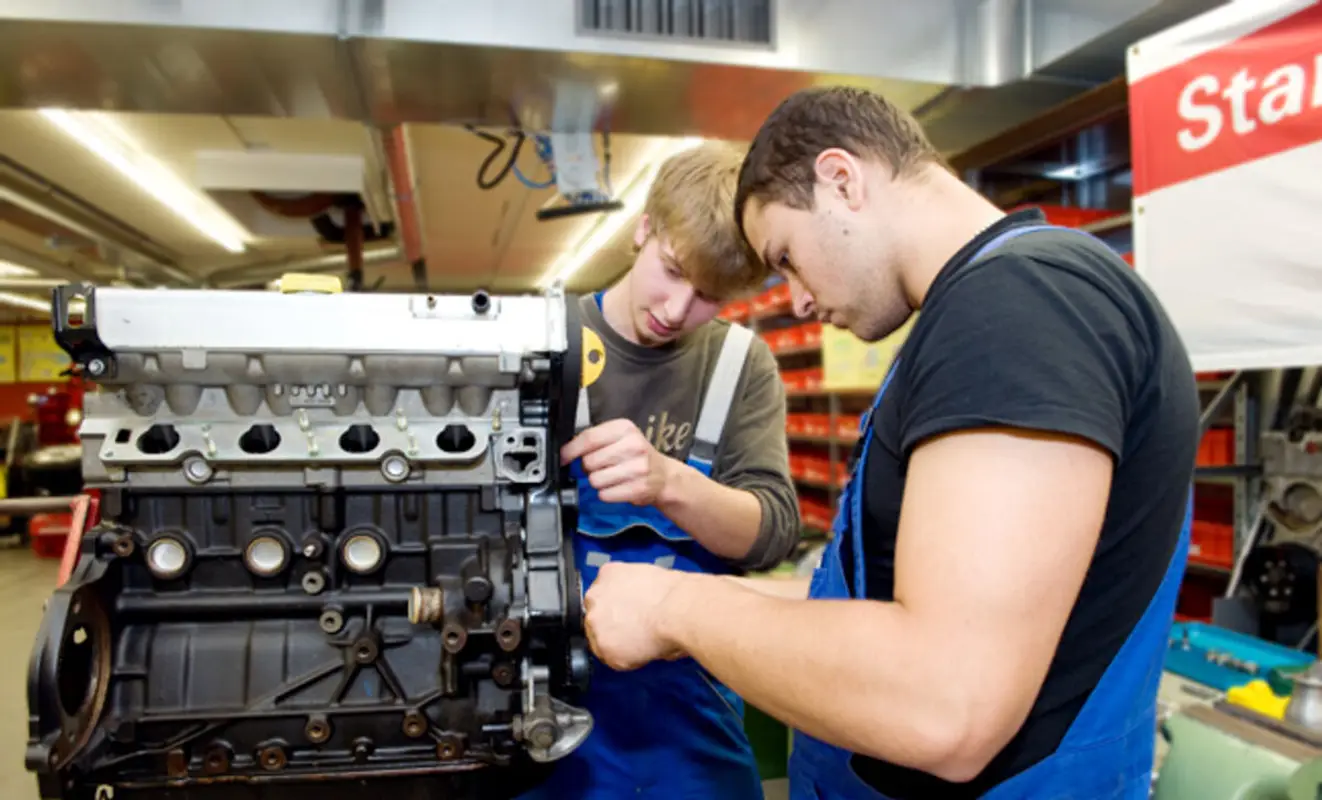 Lehrberuf Automobil-Assistent/Automobil-Assistentin EBA