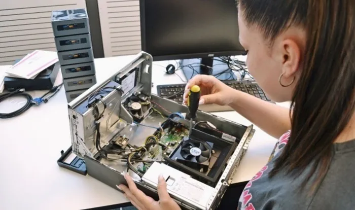 Opérateur/Opératrice en informatique CFC