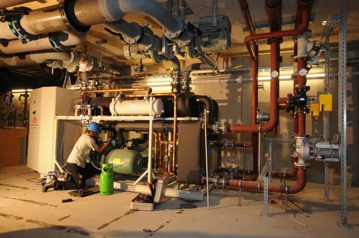 Addetto/a installatore/trice di sistemi di refrigerazione CFP